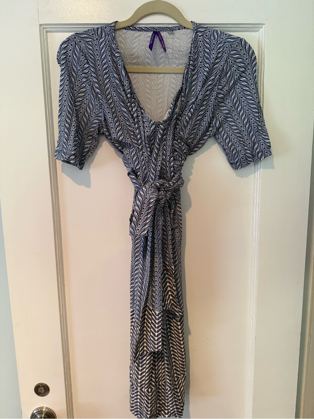 Seraphine NWOT Blue Patterned Wrap Dress - size 8
